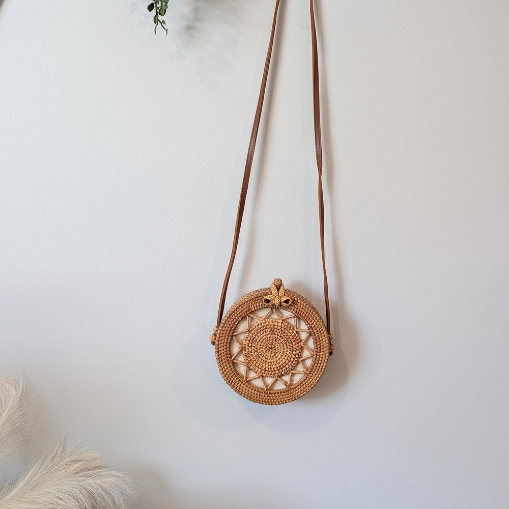 Handcrafted Tan Rattan Crossbody Bag - Picture 2 of 7